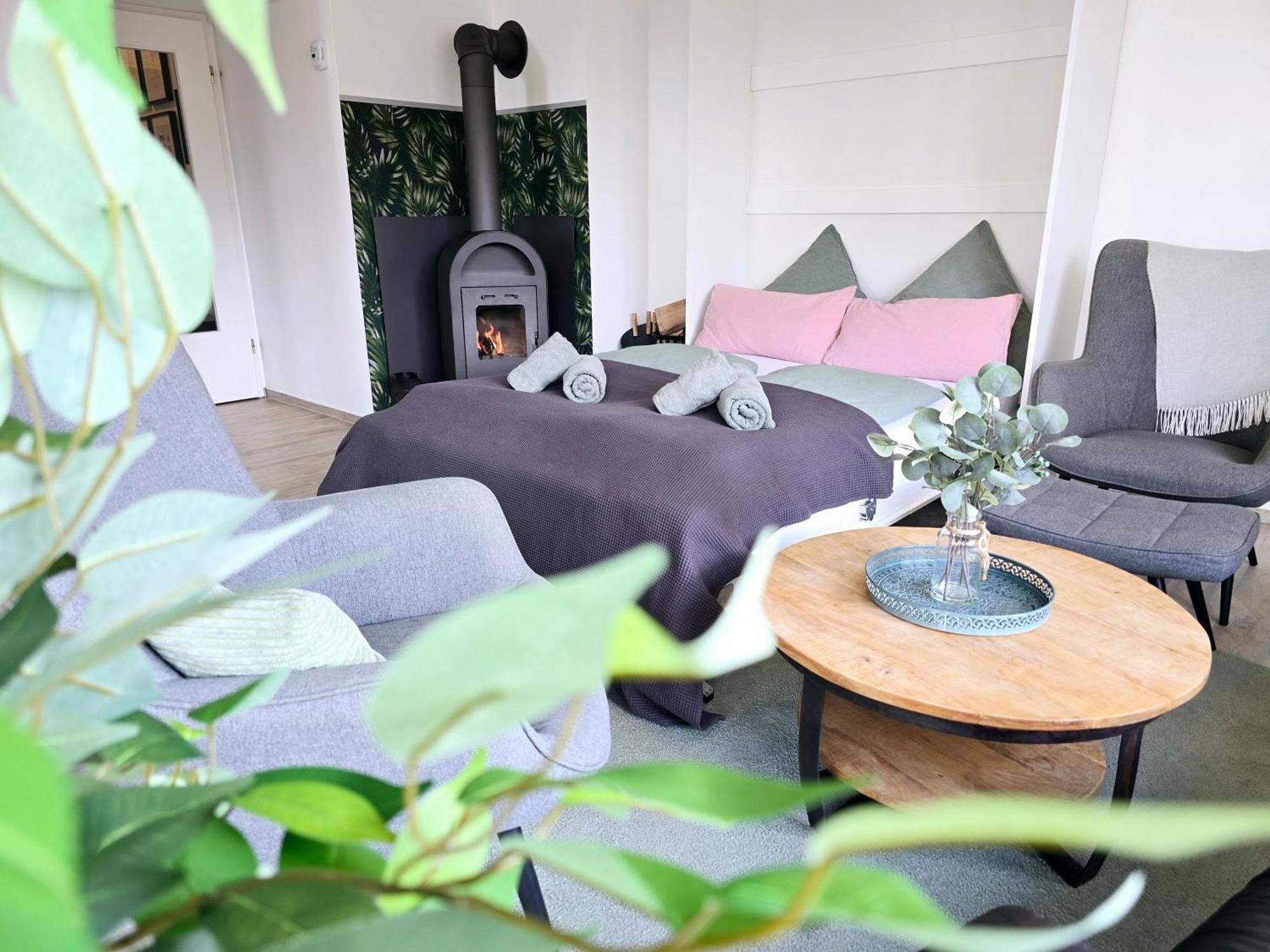 Ferienwohnung Fuchsbau Mit Kamin & Terrasse & Hunde Winterberg Exteriör bild